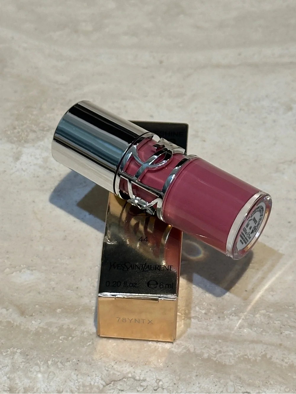 YSL Loveshine Plumping Lip Oil Gloss with Hyaluronic Acid - 44 Nude Lavalliere